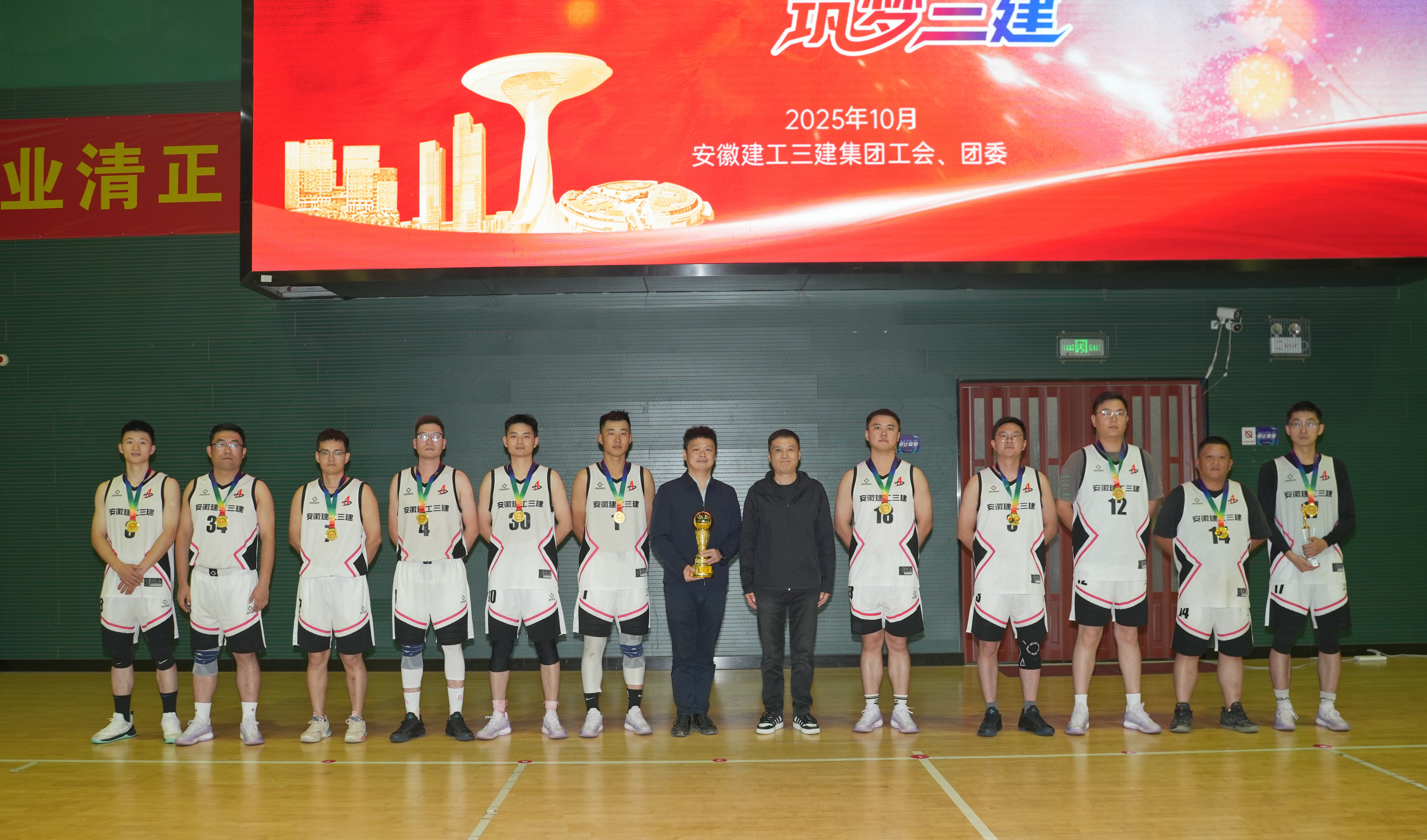 HTC00717_副本.jpg HTC00717_副本.jpg